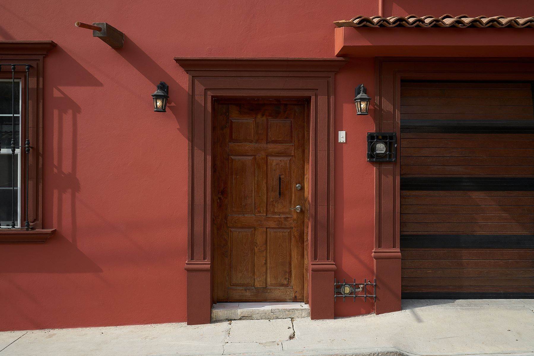 4. Single Family Homes for Sale at Casa Diana Diana 31, Olimpo San Miguel De Allende, Guanajuato 37736 Mexico