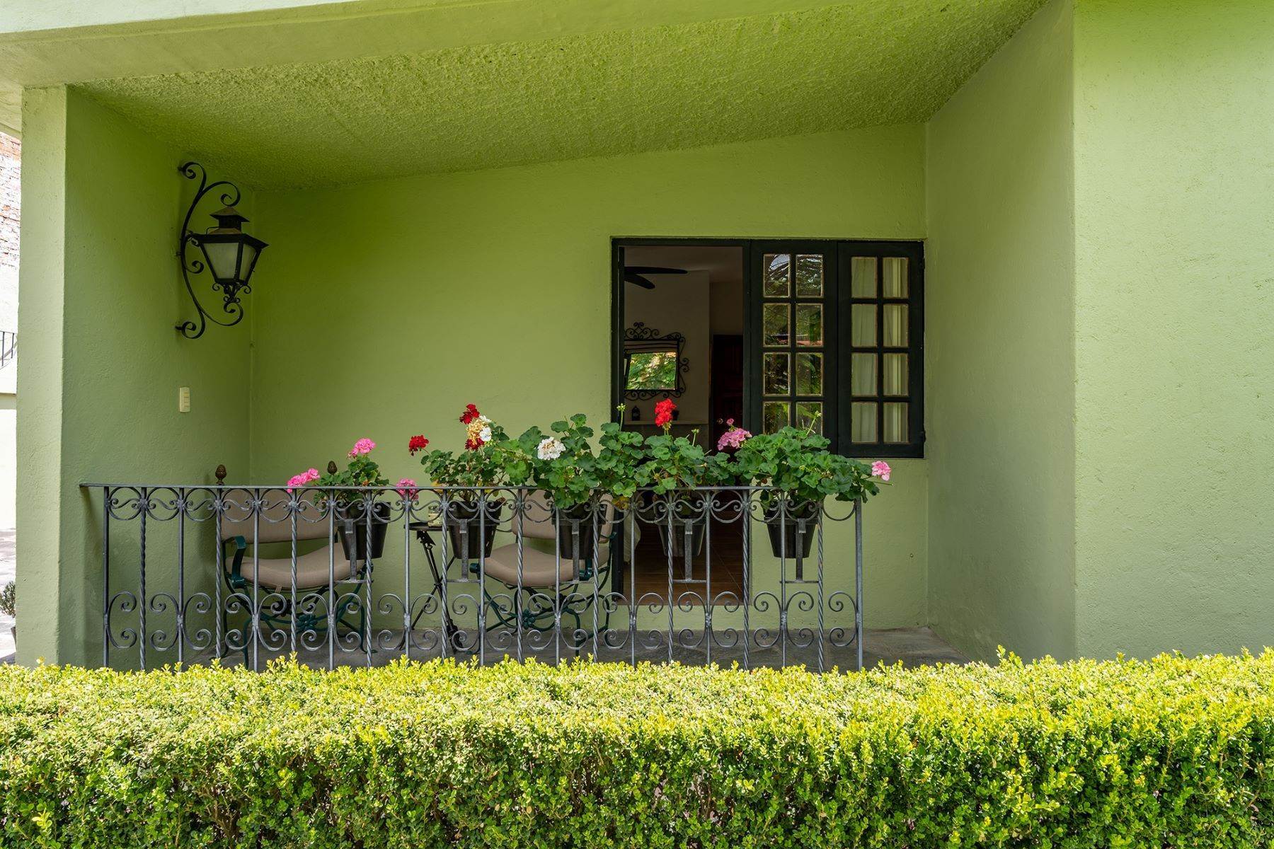 34. Single Family Homes for Sale at Casa Diligencias Diligencias San Miguel De Allende, Guanajuato 37740 Mexico