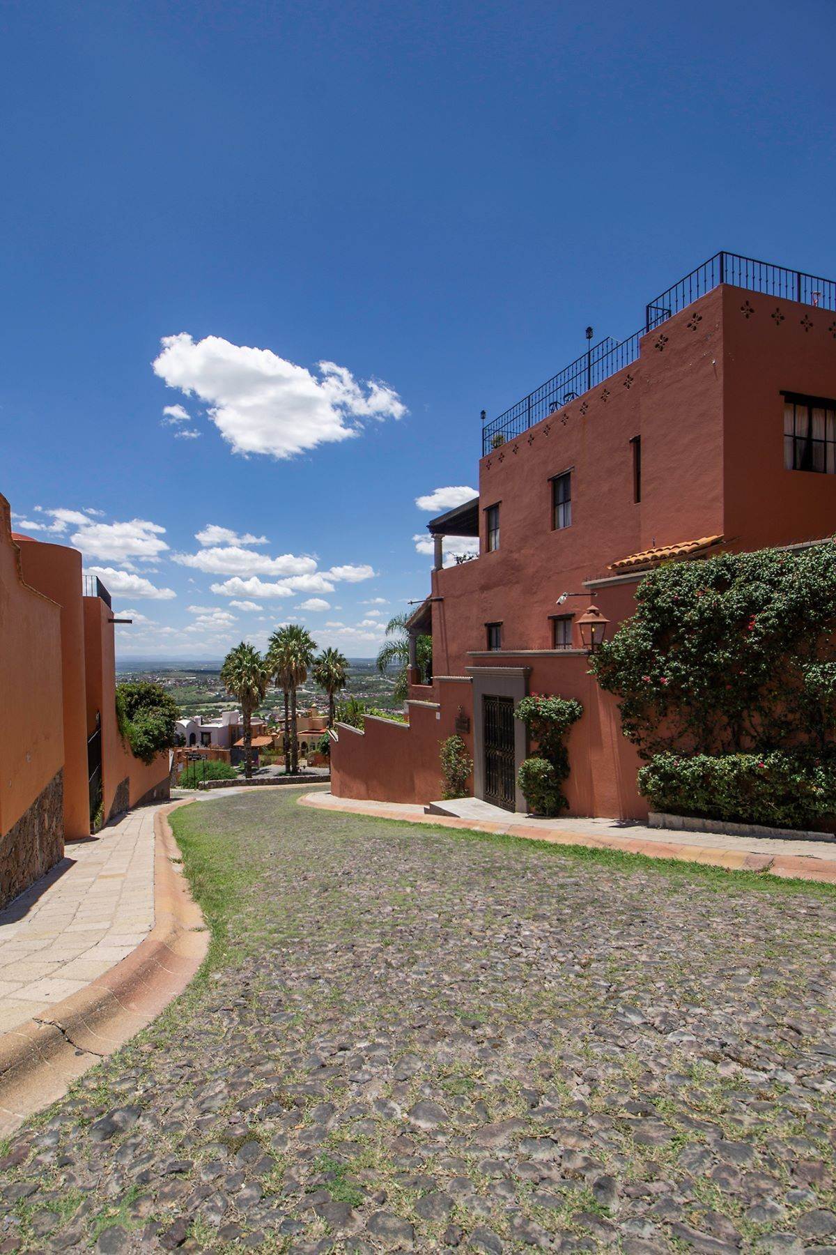 50. Single Family Homes for Sale at Casa Alegre Montitlan San Miguel De Allende, Guanajuato 37720 Mexico