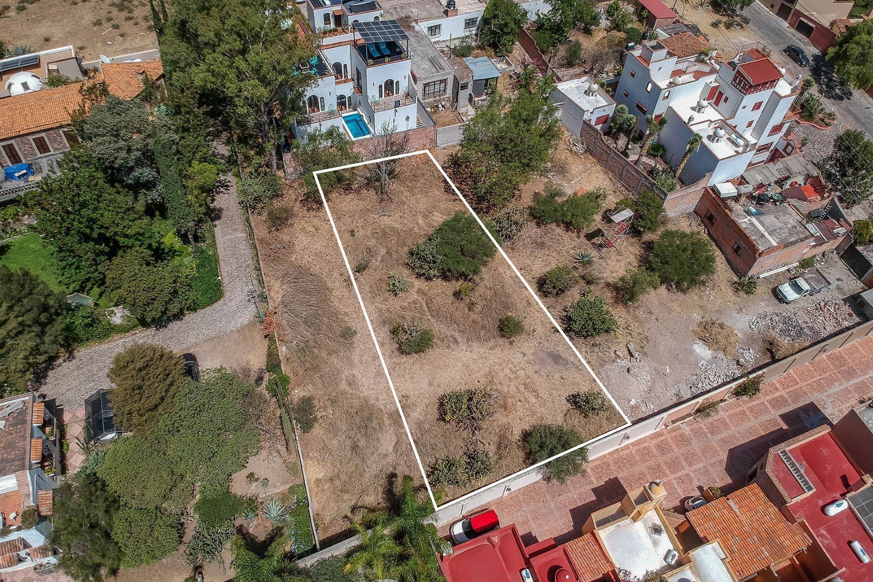47. Single Family Homes for Sale at Casa Cielo + Lot Privada Antiguo Camino Real a Queretaro 8 San Miguel De Allende, Guanajuato 37720 Mexico