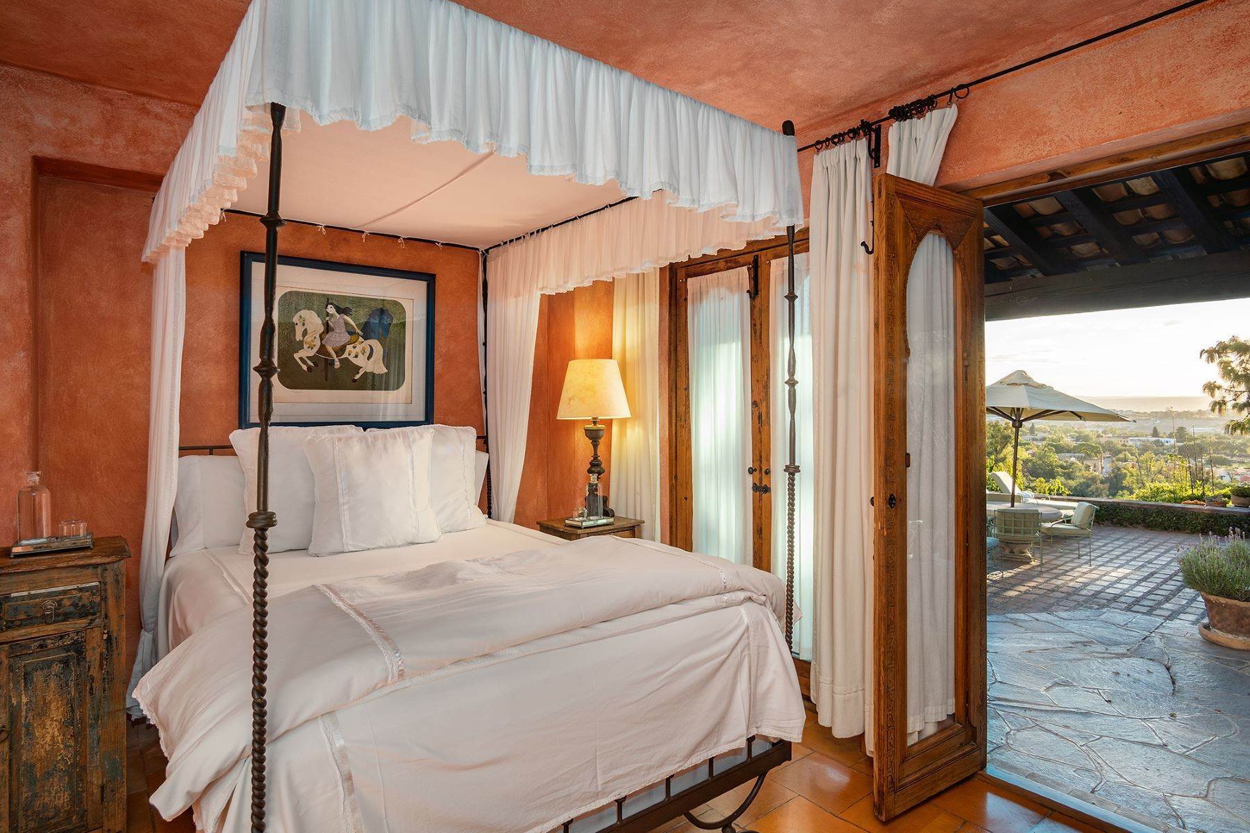 34. Bed and Breakfast Homes for Sale at Casa Chorro Calle del Chorro 39 San Miguel De Allende, Guanajuato 37700 Mexico